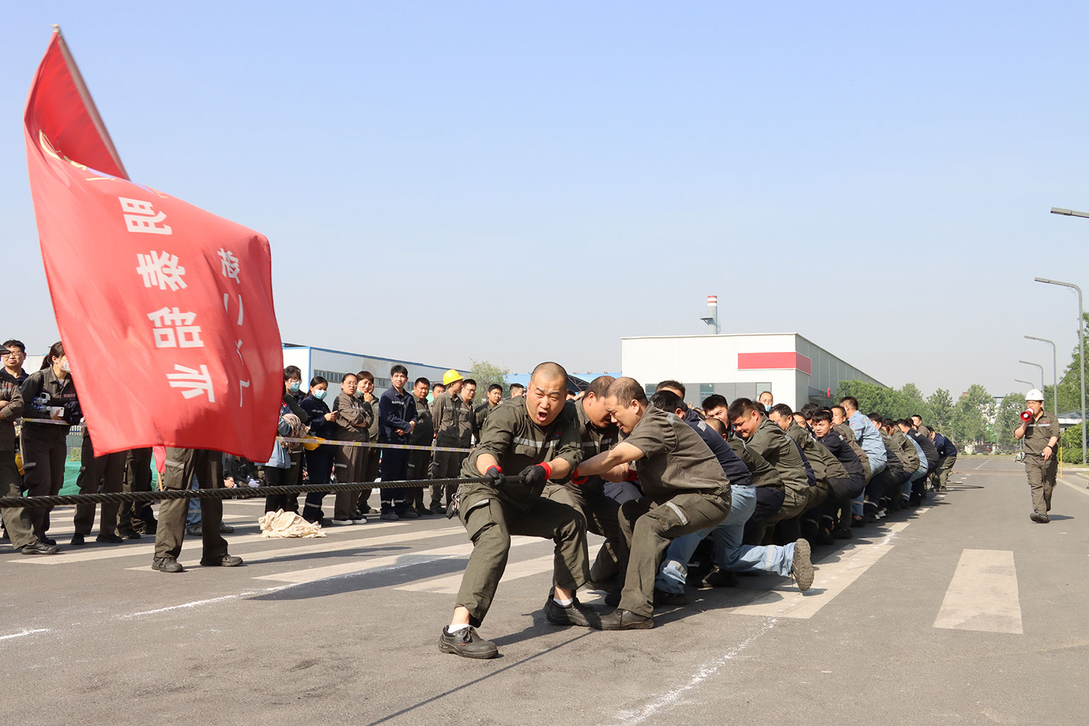 慶五一員工運動會：拔河比賽