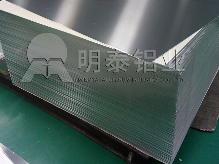 機(jī)箱機(jī)柜用5052鋁板多少錢一噸，明泰優(yōu)惠報(bào)價(jià)分析