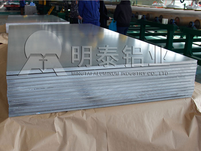 機(jī)箱機(jī)柜用5052鋁板多少錢一噸，明泰優(yōu)惠報(bào)價(jià)分析